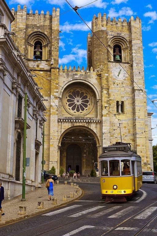 Your Home In Bairro Alto Lisbon Luaran gambar