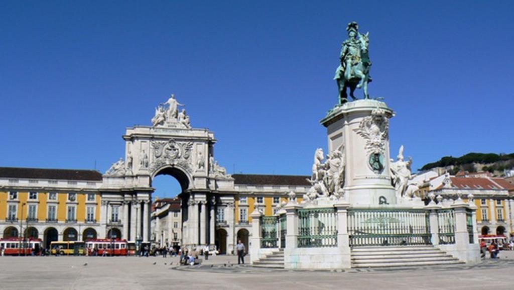 Your Home In Bairro Alto Lisbon Luaran gambar